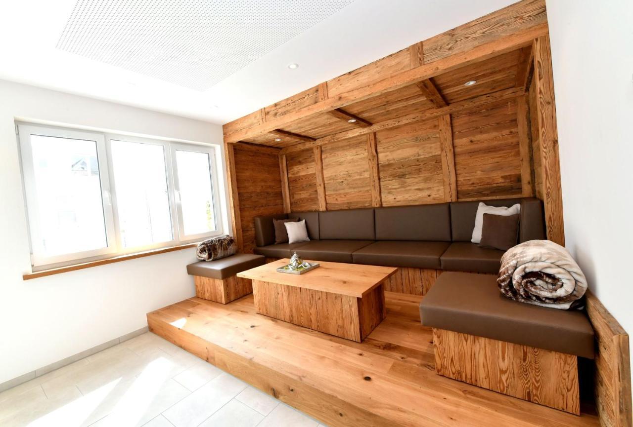 Landgasthof & Hotel Zur Rose Berg Ehingen  Eksteriør billede
