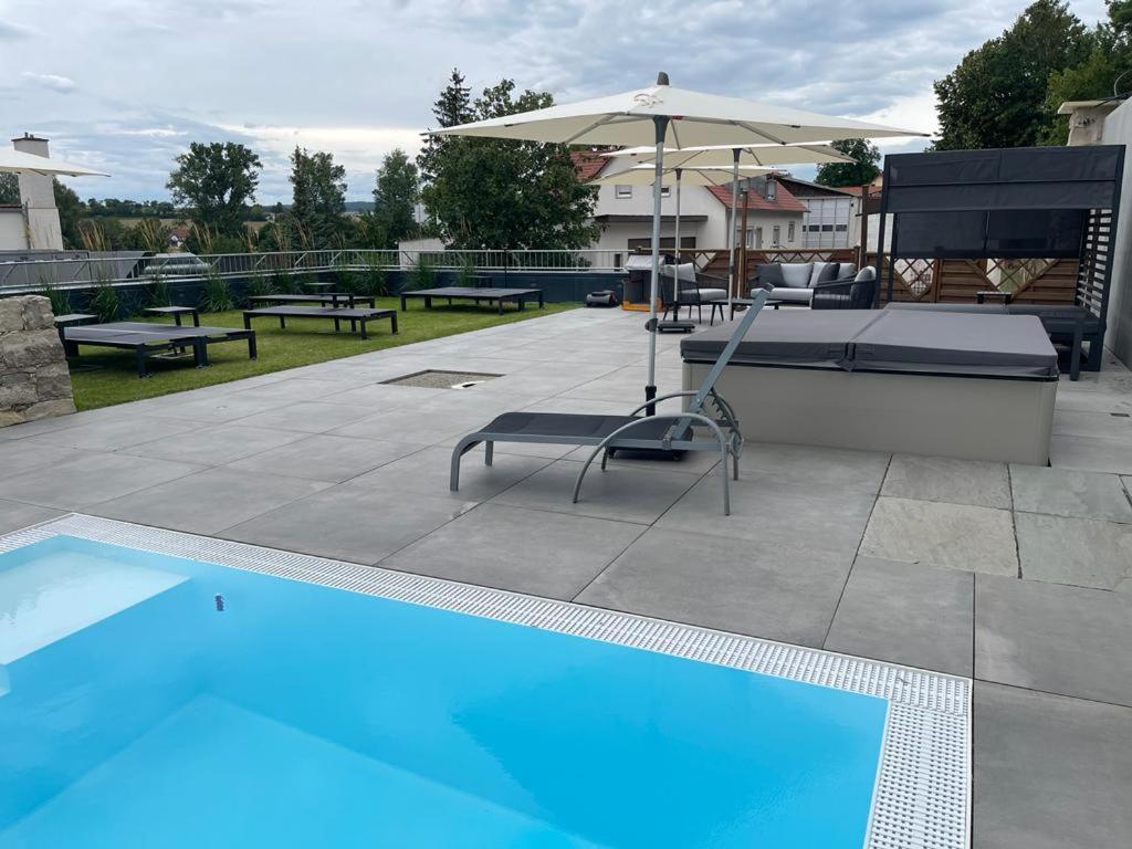 Landgasthof & Hotel Zur Rose Berg Ehingen  Eksteriør billede