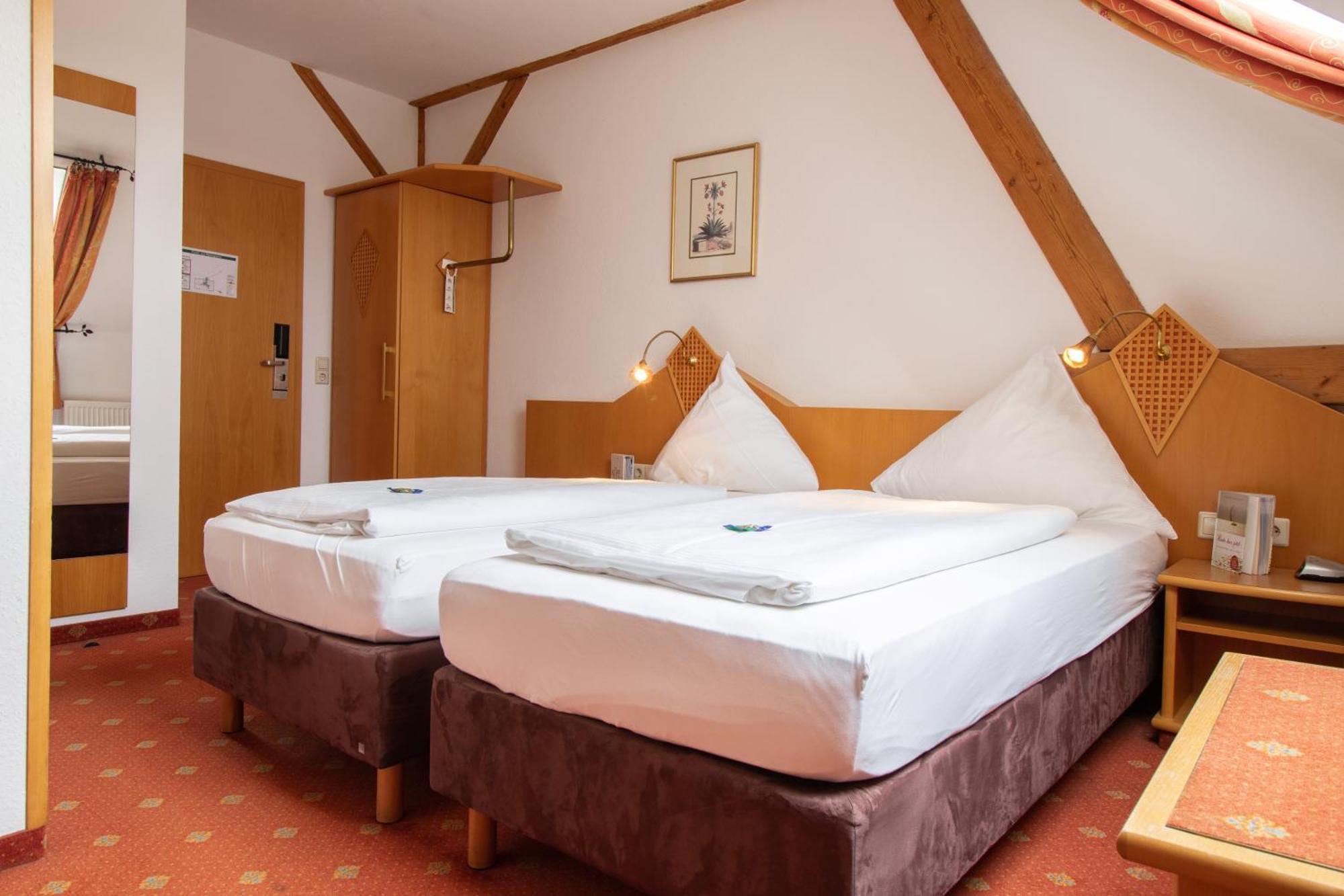 Landgasthof & Hotel Zur Rose Berg Ehingen  Værelse billede